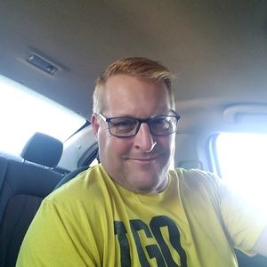 Meet your Posher, Derek